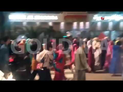 تخليدا للذكرى 40 للمسيرة الخضراء نساء العيون يخرجون لإستقبال محمد السادس