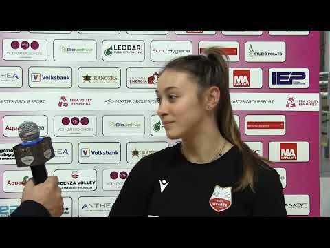 IN CAMPO PER SEAP-SIGEL MARSALA - ANTHEA VICENZA VOLLEY . Le interviste pre gara