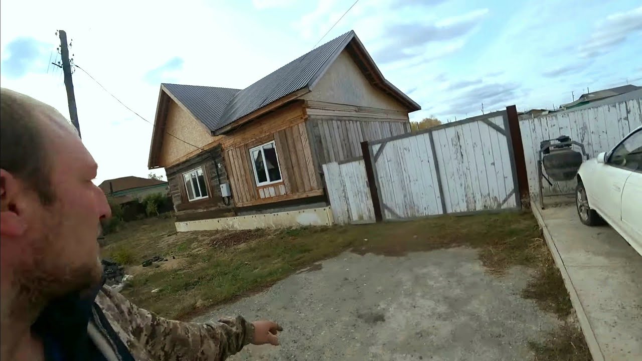 Показываю какой у нас дом внутри - ремонт в большой комнате