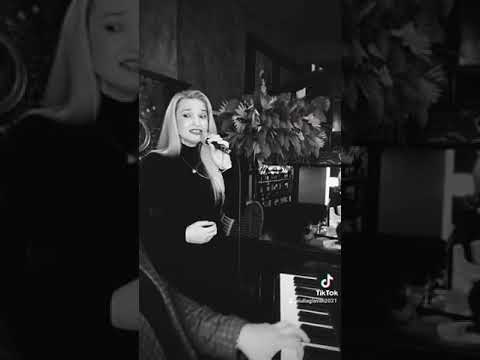 Iulia Glavan - romanian cover (acoustic version)