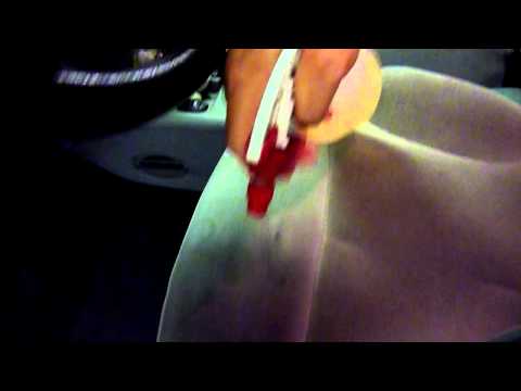 comment nettoyer tissu siege auto