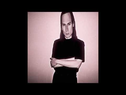 Video thumbnail for Fade Away (DJ Sabrina The Teenage DJ Remix)