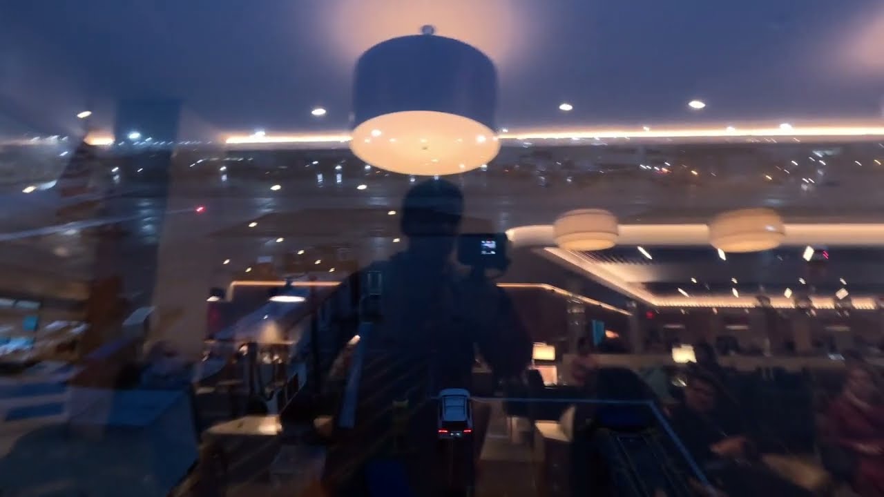 American Airlines/British Airways Greenwich Lounge thumbnail