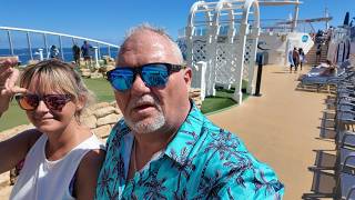 Allure of the Seas Day 6 Sea Day, Putt Putt, Dinner and water show !