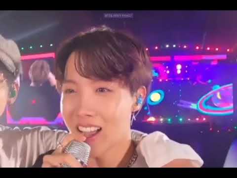 BTS | Anpanman | Selfie camera on stage.