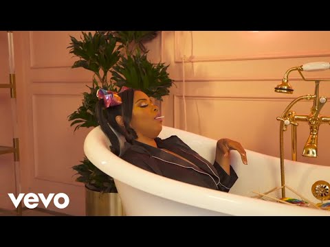 THE REAL KING KHI - LollypopN’ ft. Lolly White