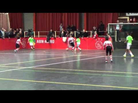 De betrokken spartaan u10 - Ajax u10 Borchland - Amsterdam youth tournement - 9-1-2016 - daan otter