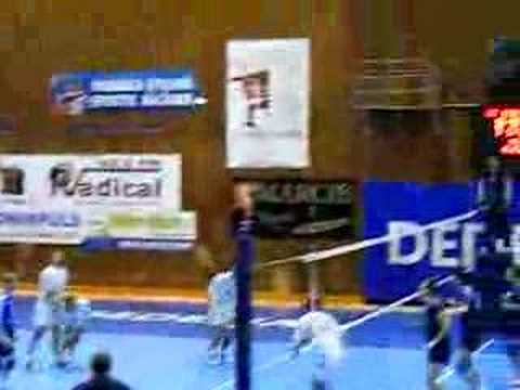 VOLEI MASCULIN: STIINTA BACAU-CSMU LPS SUCEAVA 3:1