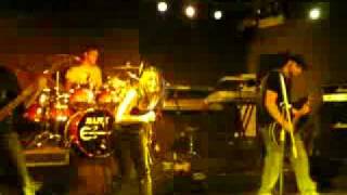 Distant Dream Losing the ground (Entwine cover) Live @ Klakson 2009