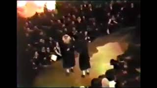 הרה''ק מויזניץ מאנסי בחתונת נכדו האדמור מויזניץ ב''פ