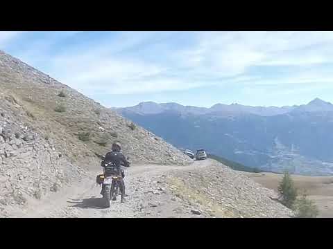 Dacia vs Ford on the edge of the cliff !