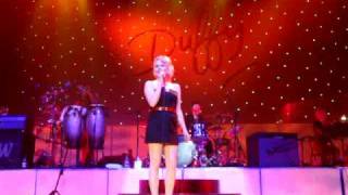 Duffy - Scared Live at Wolverhampton 04/12/08