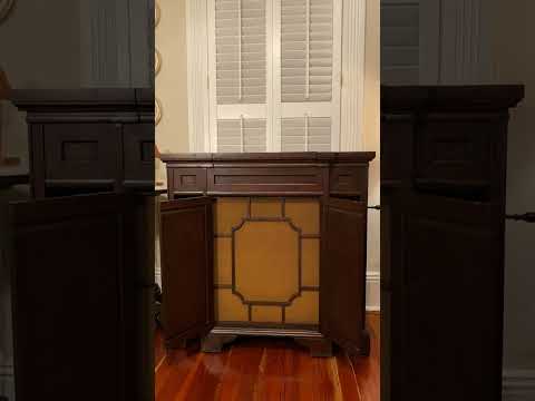 Changes by Paul Whiteman and His Orchestra, 1927 on the 1928 Victor 8-35 Victrola