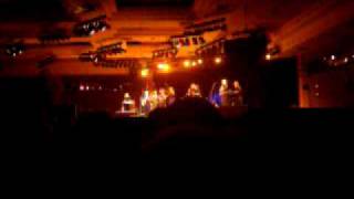 Randy Travis - Everything I Got Has A Dent (Live)
