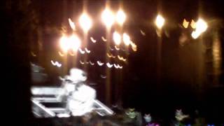 Re: [邦邦] 日本人:雞狗演唱會怎麼會有影片 不是攝影禁止嗎