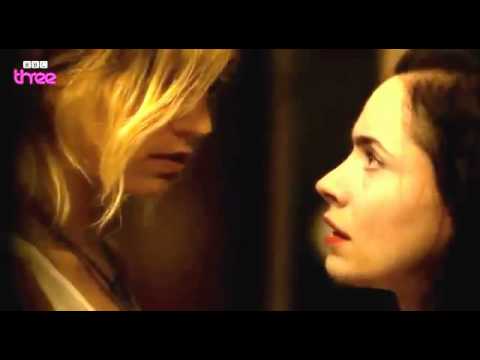 Cat Meets Frankie In The Toilets   Lip Service 2