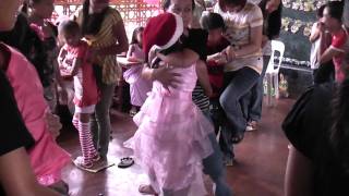 preview picture of video 'POTTER CLAY Christian SCHOOL UPPER CATITIPAN Christmas Party. Part 2/4'
