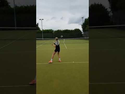 Kicking my dad's butt 💪😂🎾