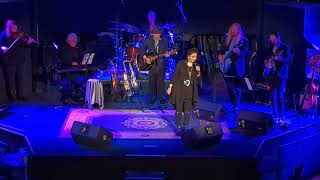 Crystal Gayle - I&#39;ll Get Over You &quot;Live&quot;