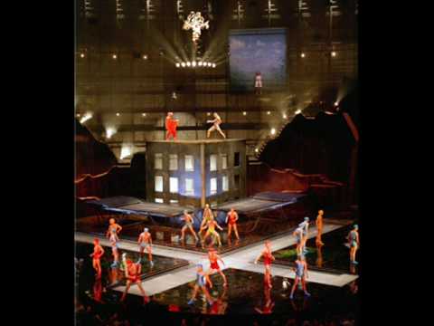 Cirque Du Soleil La Nouba - Urban