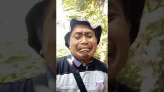 Download lagu Keep smiling even when the world is against us #funny #comedyshort #comedy #humor #hilarious #viral mp3