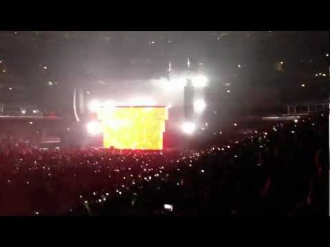 Swedish House Mafia - Intro & Greyhound (United Center)