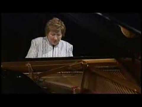Svetla Protich plays Choral 'Bist du bei mir' BWV 508 (Bach)