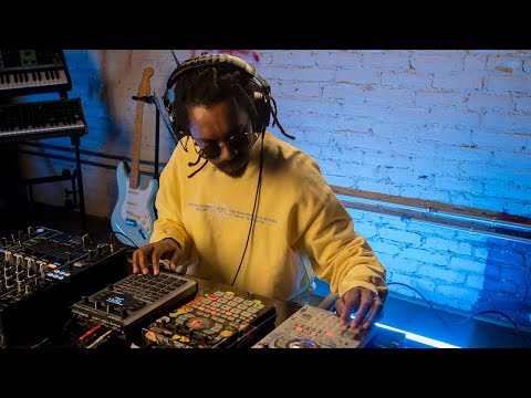 Teebs | Roland SP-404MKII First Impressions & Deconstructing "Mirror Memory"