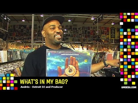 Andrés - What's In My Bag?
