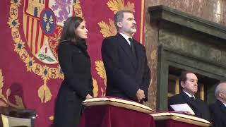 SS.MM. los Reyes asisten al funeral por la Infanta Pilar