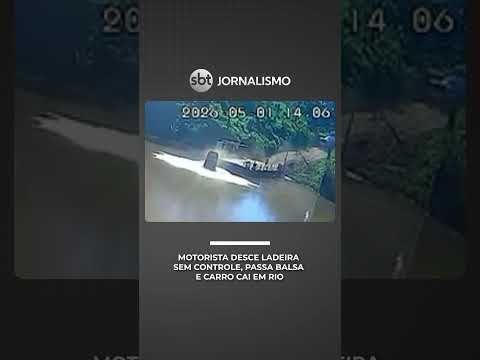 Flagra: carro perde controle, atravessa balsa e cai em rio no Rio Grande do Sul | #PrimeiroImpacto