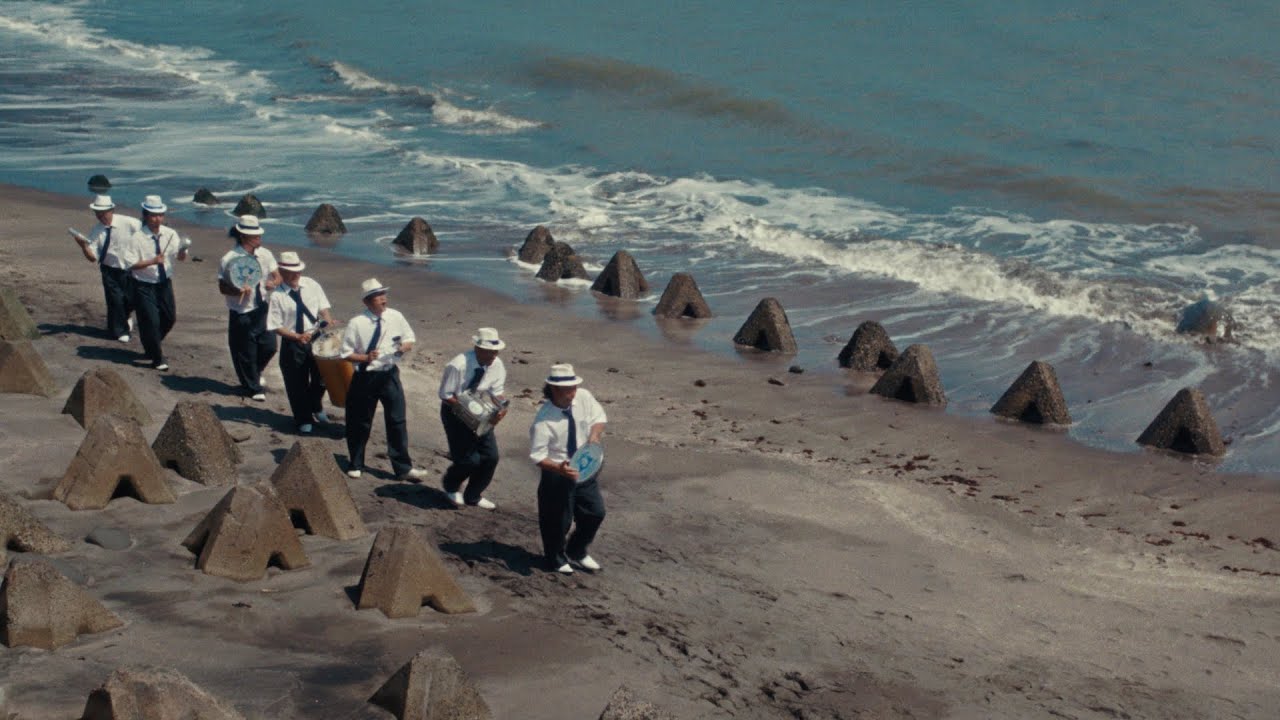 鈴木真海子 - 雨と (official music video)