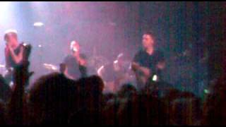 THE BLACKOUT-SPREAD LEGS NOT LIES