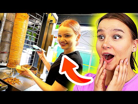 Schwester macht EIGENEN DÖNER im Dönerladen ! 🥙🥹 (sehr aufgeregt) - Celina