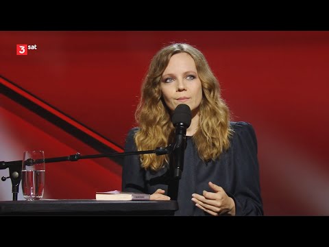 Sarah Bosetti | "If you're afraid, stay at home!" at the 3sat Festival 2023