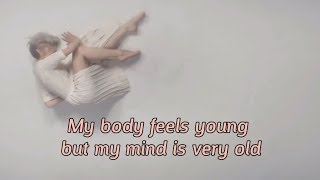 Lời Dịch Bai Hat Half The World Away Aurora