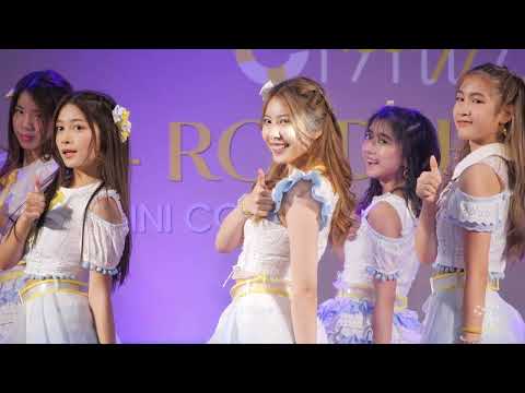 220423 BNK48 Minmin - ดีอะ @ BNK48 11th Single Sayonara Crawl Roadshow [Fancam 4K 60p]