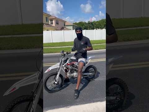 🫶🏼 Would You Ride This Chinese KX 125 Dirt Bike with a Flat Tire?