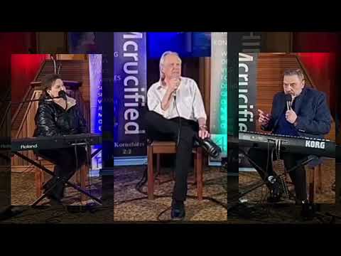 Dr Chris Marx & Past Bettie Marx gesels met Past Willie Botha oor Rejoice 4000