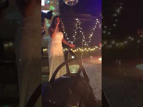 YESENIA MUÑOZ Velada Romántica Burlingame CA. 02-10-2018 ( Que Bonito fit Rosario Flores)