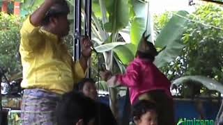 Download lagu Mak inang juara golap,Ijal daun kolaborasi dgn ojhank Delyswara mp3