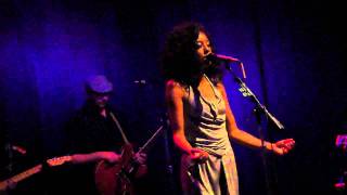 Corinne Bailey Rae - Que Sera (Doris Day cover) Encore pt.1 10.28.10