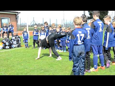 Fussballschule JSG Roddau.MOV