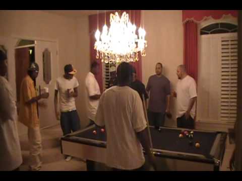 CRUNCHY BLACK ROAD DOG