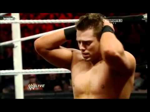 Raw 01/03/10 WWE Championship - Falls Count Anywhere : The Miz vs John Morrison  Part 2