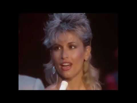 The Flirts live on American Bandstand 1983