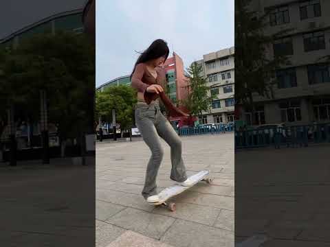 Beautiful girl #beautiful #beauty #chinese #jeans #tight #sexy #outfit #eastern #visuals #shorts