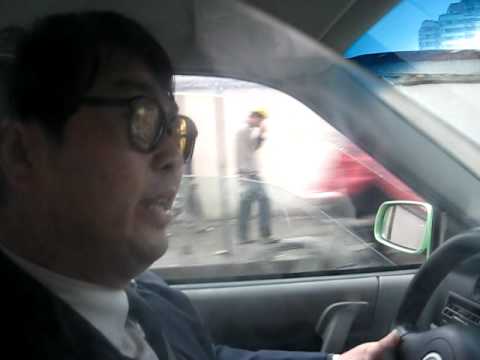 Shanghai Taxi Driver Singing 