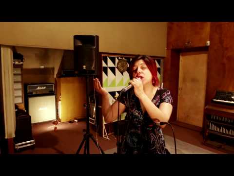 Pulcinella & Maria Mazzotta - Bella ci dormi (extrait)