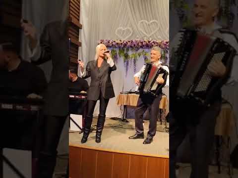 Aleksandra Stojkovic Dzidza & Dragan Stojkovic Bosanac - Mila majko, salji me na vodu - (Live)